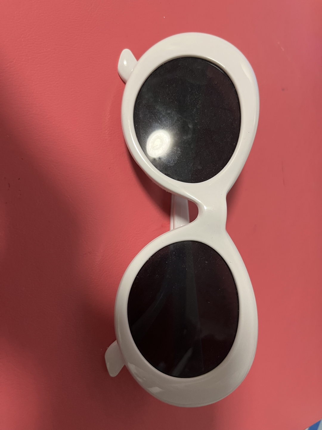 Clout goggles