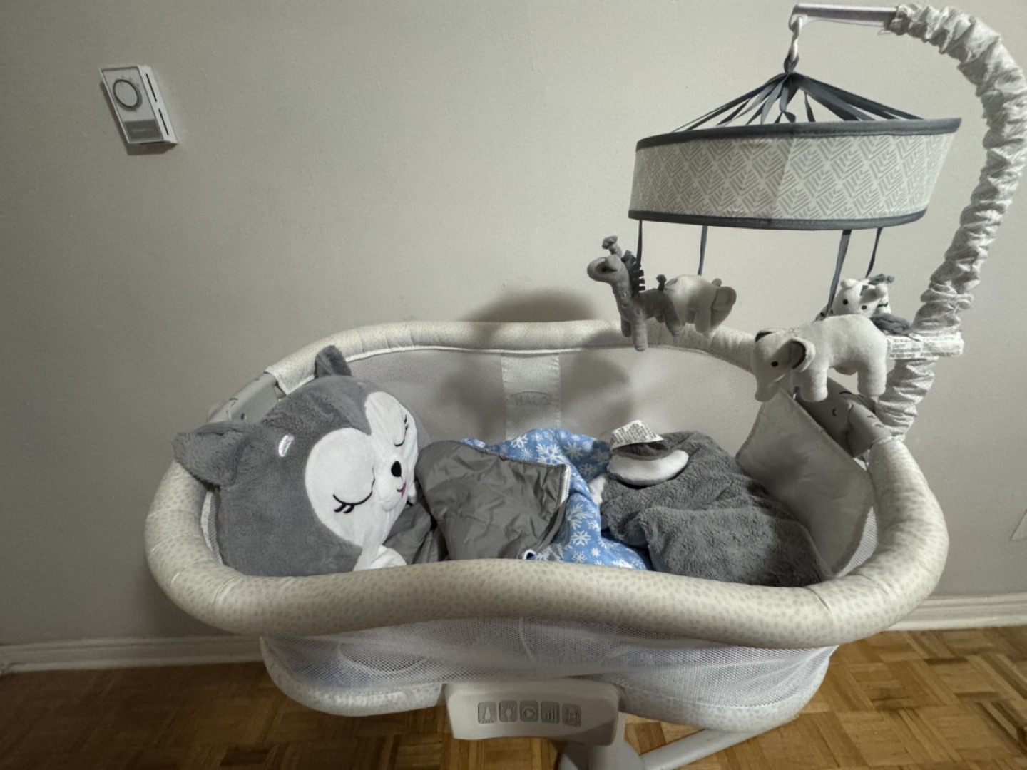 Sell baby crib on sale