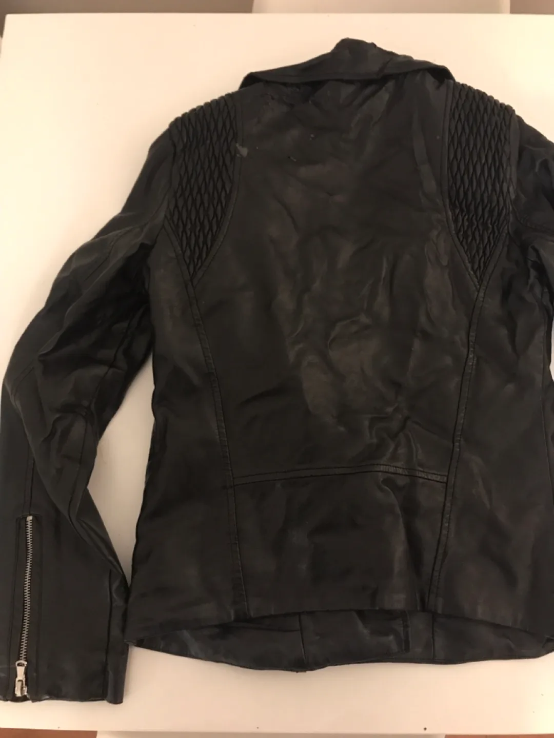 Vegan leather and down packable (jackets x2) image indicator(4)