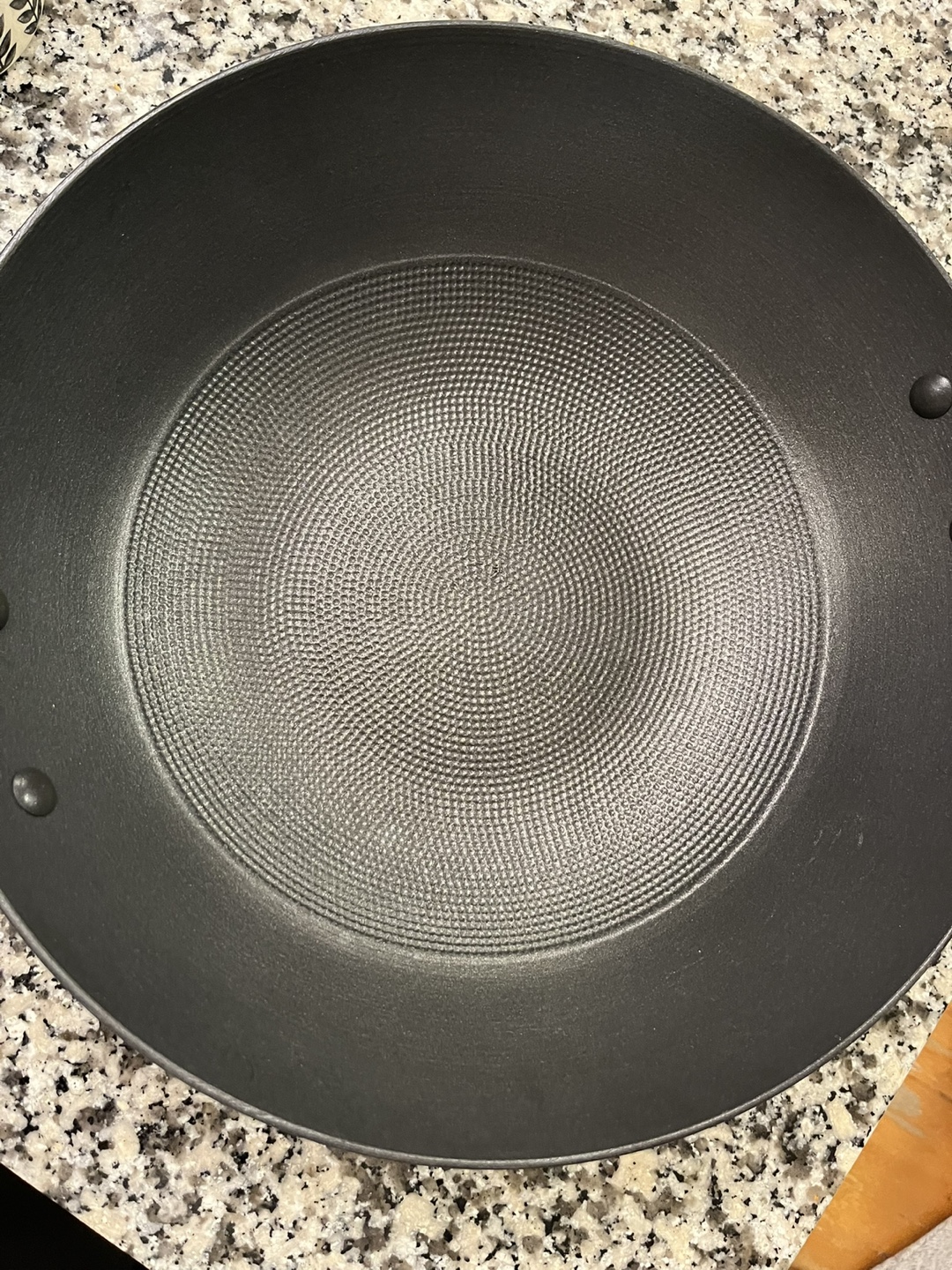 Classic Cast Iron Wok Stir Fry Pan,Non-Stick, Black with lid - photo 3