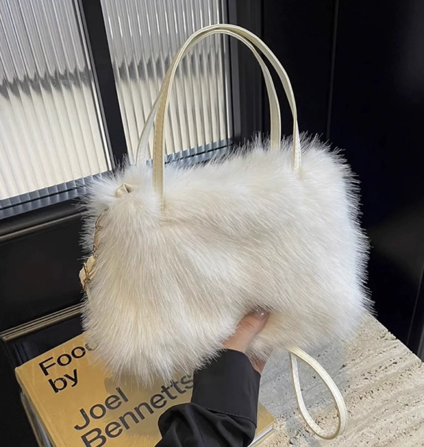 Cute Faux fur bag with straps (Brand New) image indicator(2)