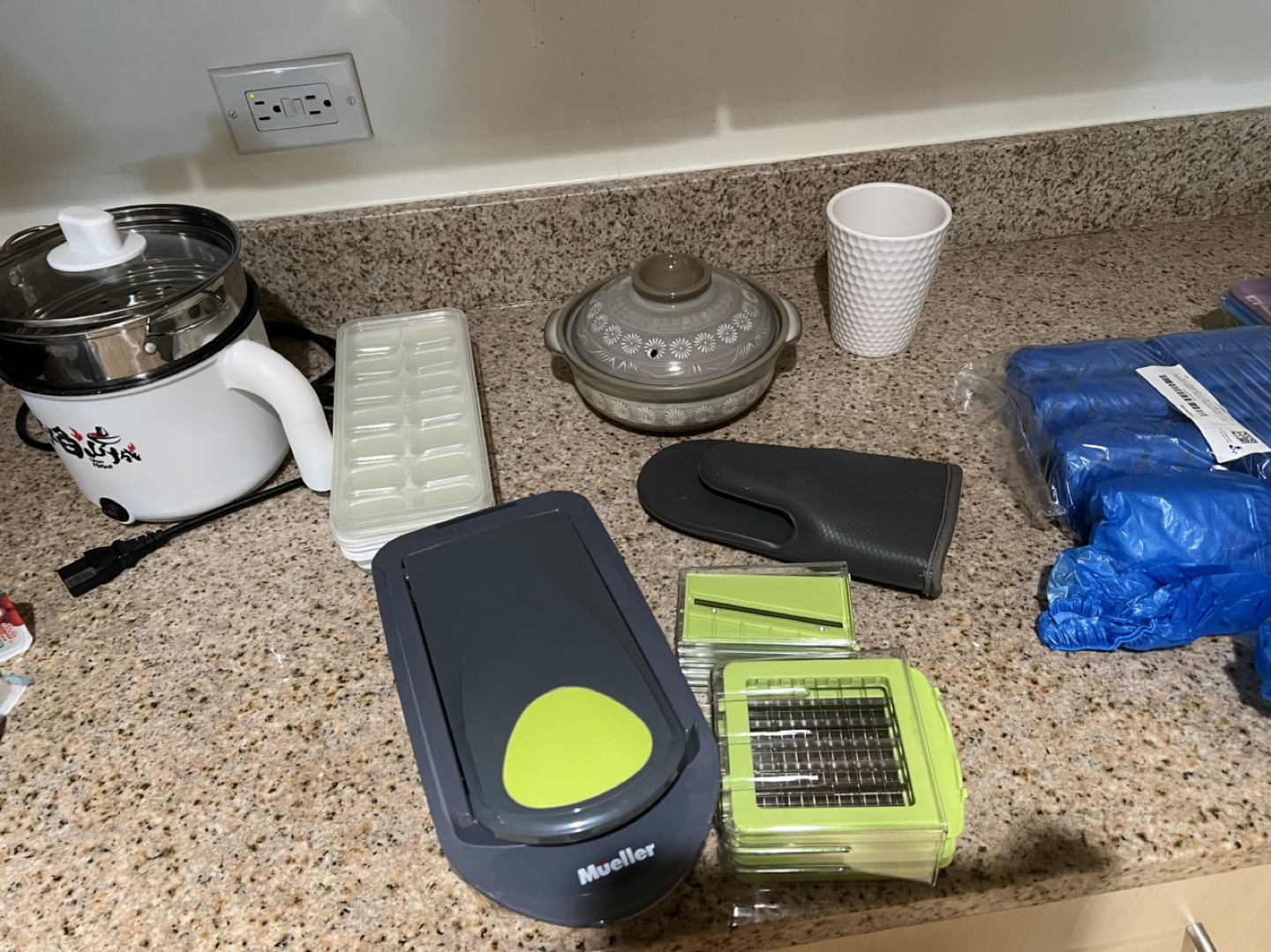 Kitchen Items Bundle Pickup by 12/15 Morning - photo 4