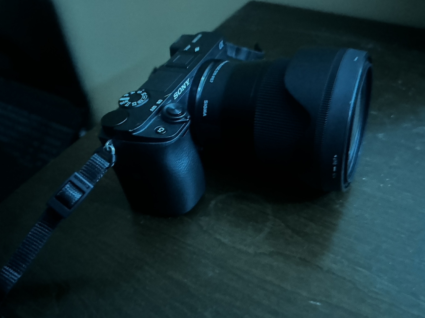 Sony Alpha A6300 Mirrorless Camera with Lens - photo 3