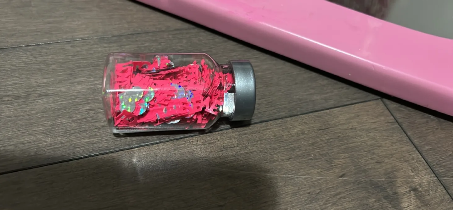 Heart Shape Mirror 20x17” Pink Decor image indicator(3)