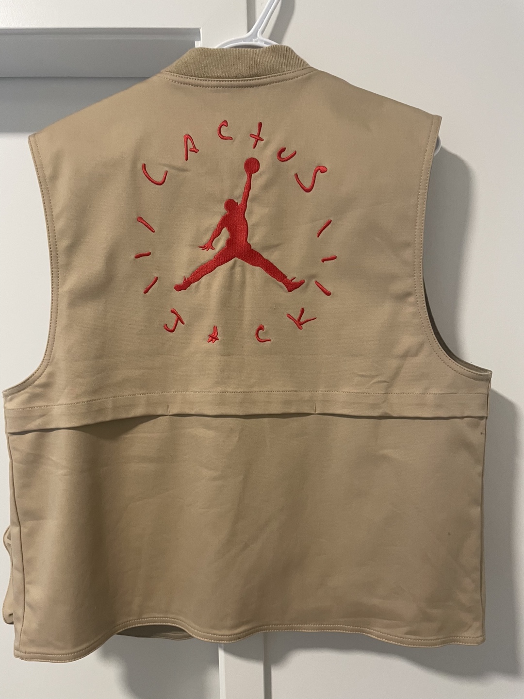 Cactus Jack x Jordan Utility Vest | Karrot
