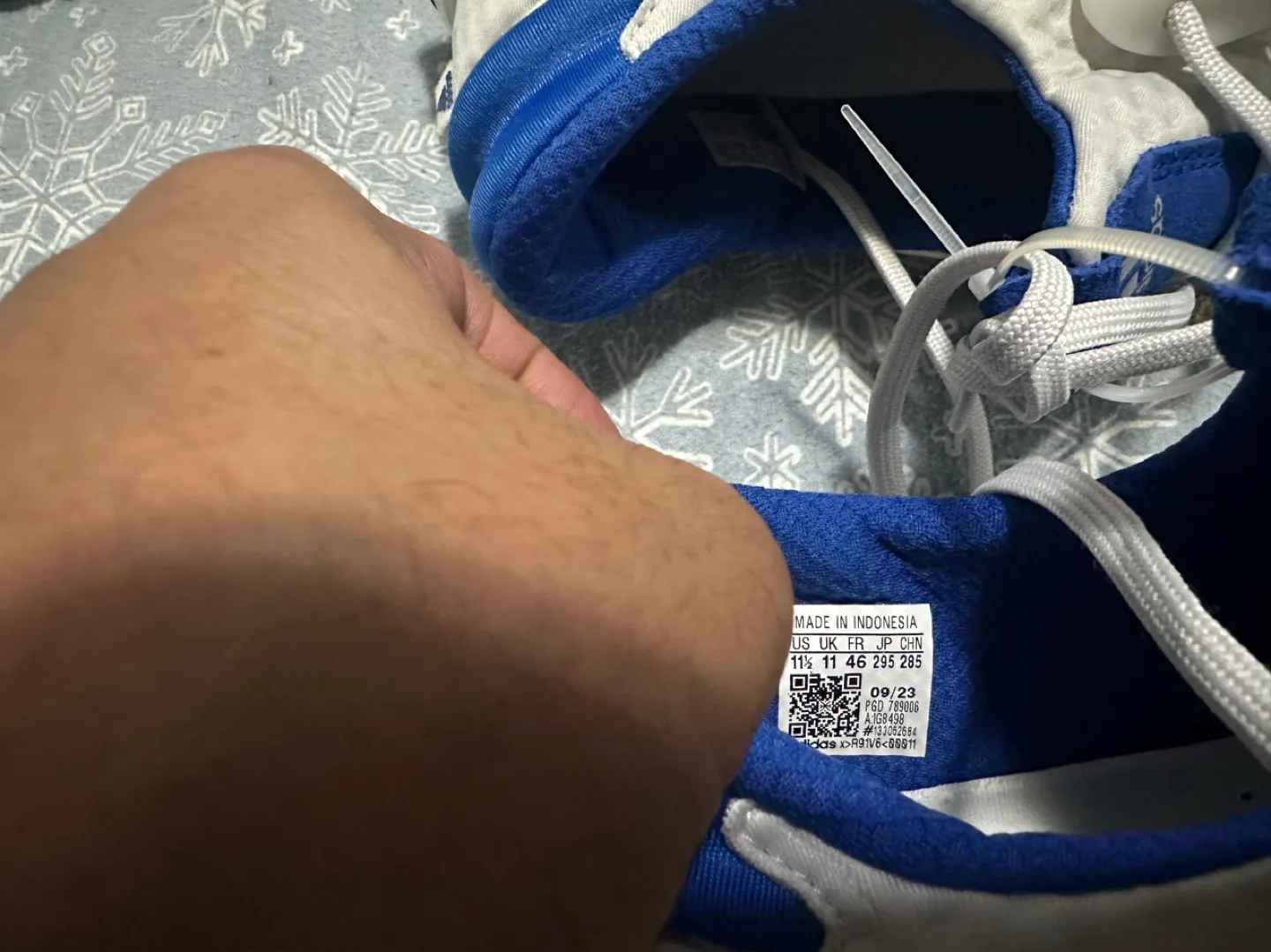 Adidas Running Shoes thumbnail