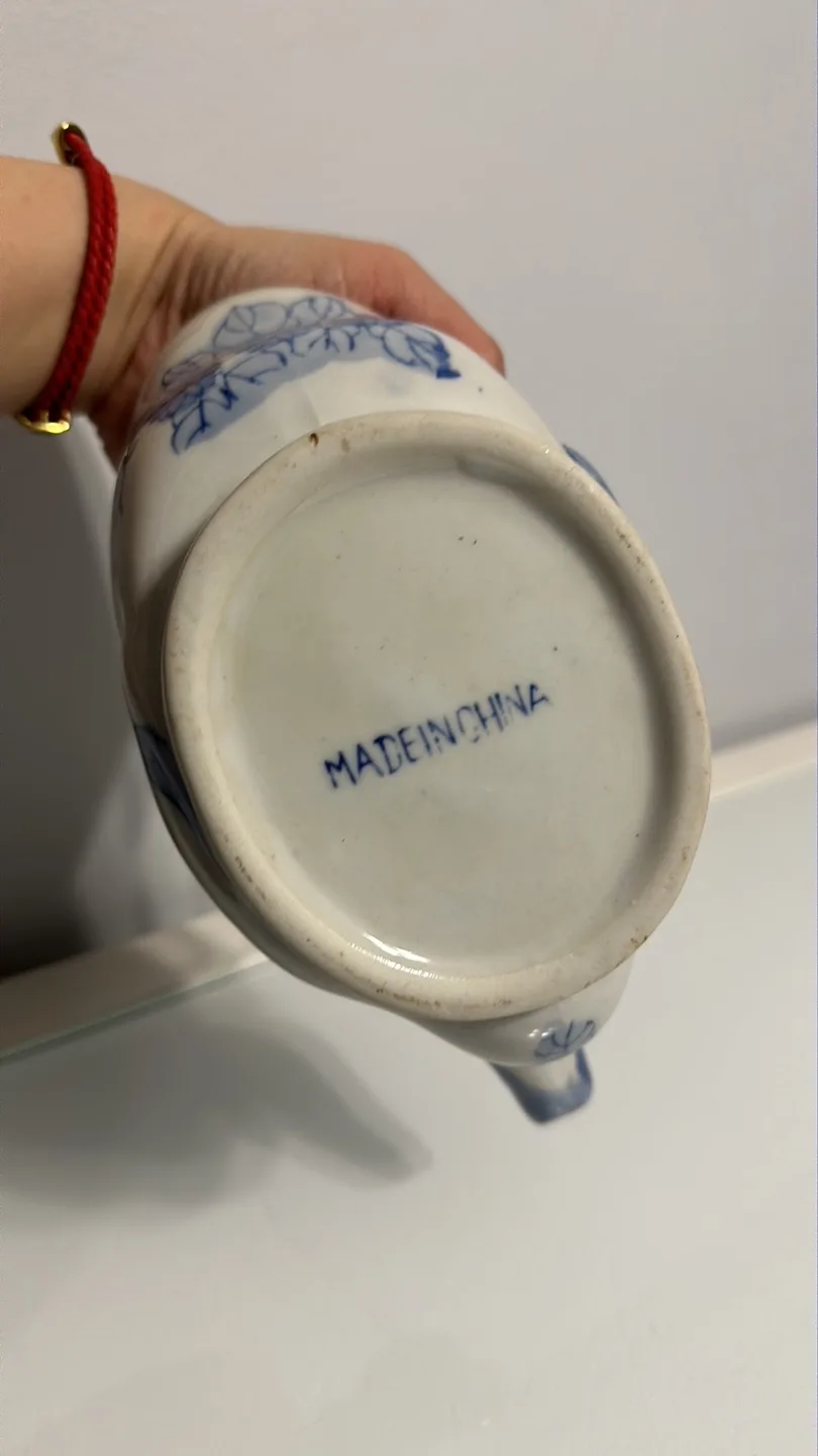 🧡 Vintage Blue and White Duck Teapot image indicator(4)