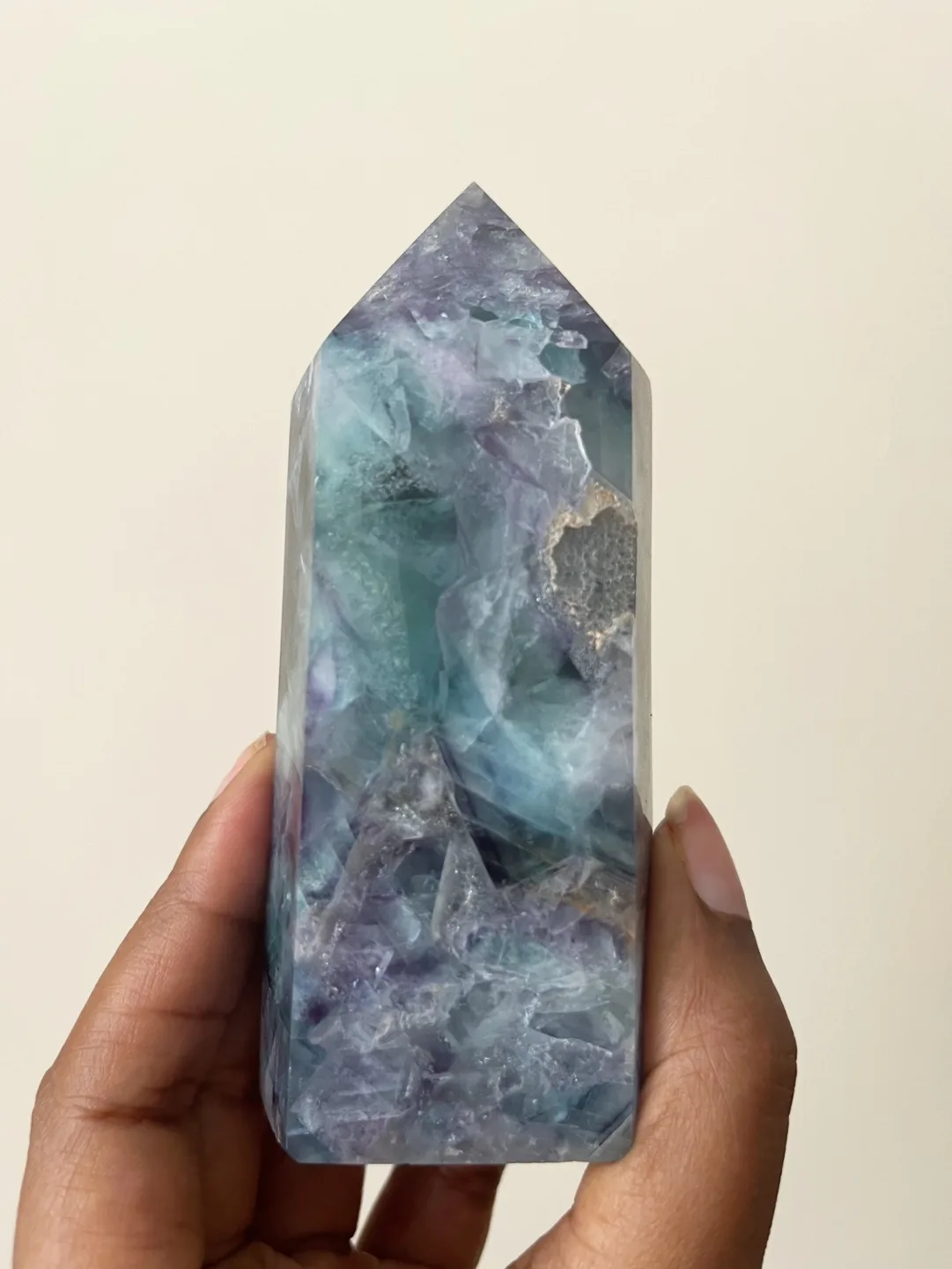 Crystal - Fluorite Tower image indicator(2)