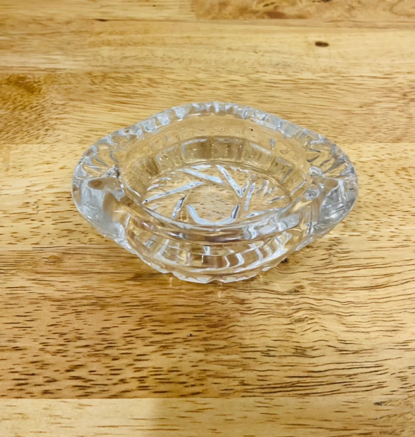 Crystal Ashtray image indicator(5)