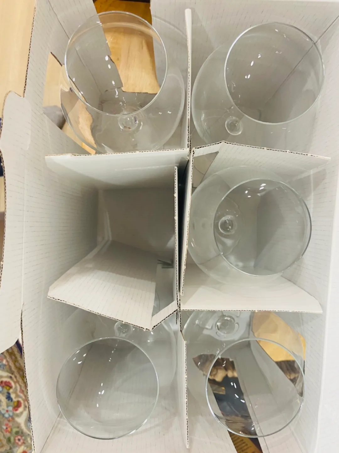 Wine Glasses Made in Italy image indicator(4)