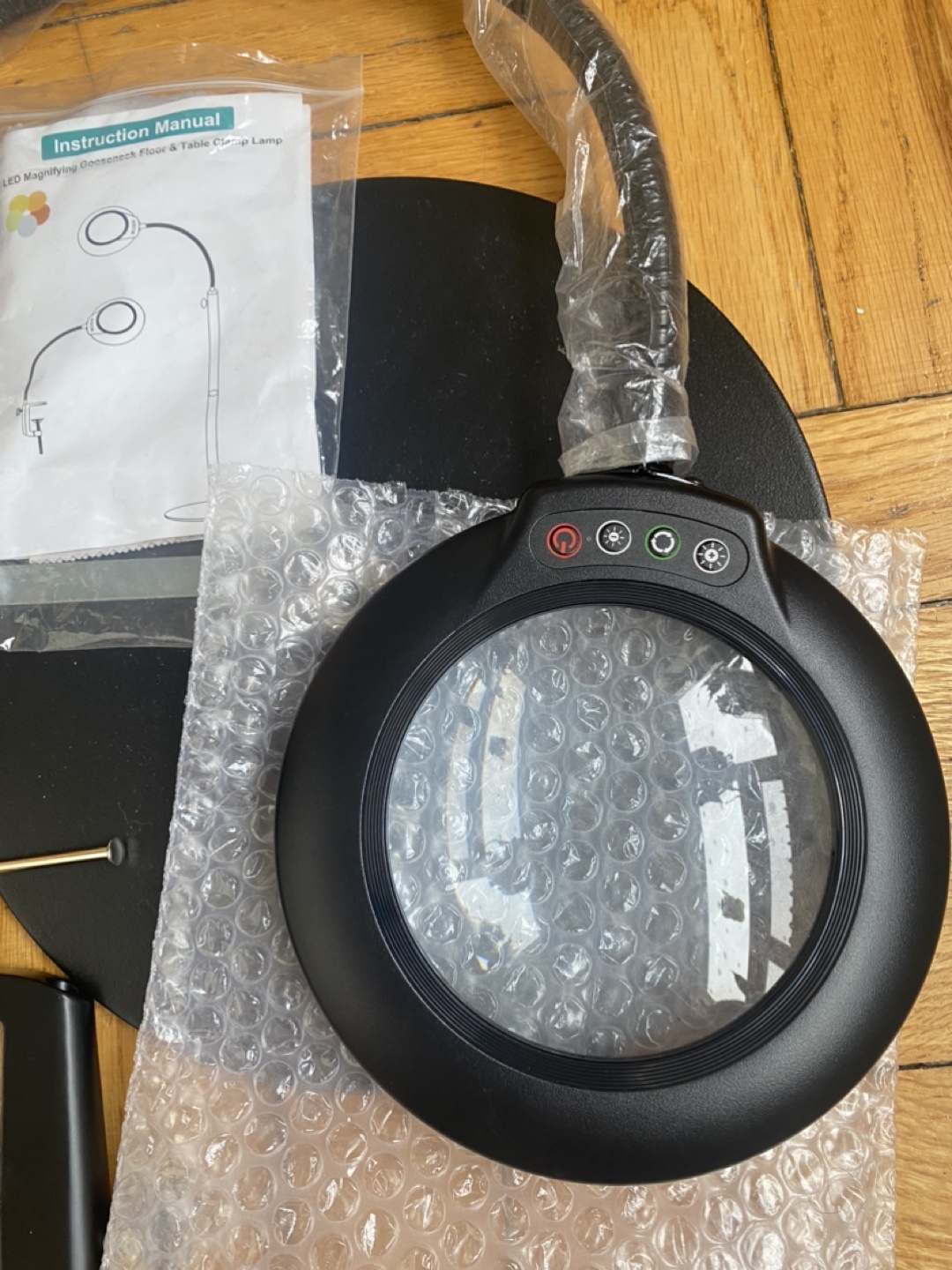 LED Magnifying Floor & Table Clamp Lamp-need Gone ASAP - photo 2