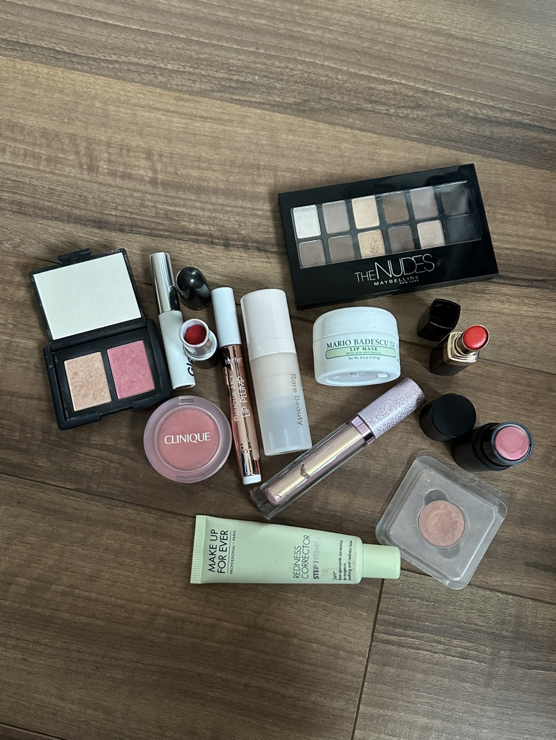 Free Makeup Bundle