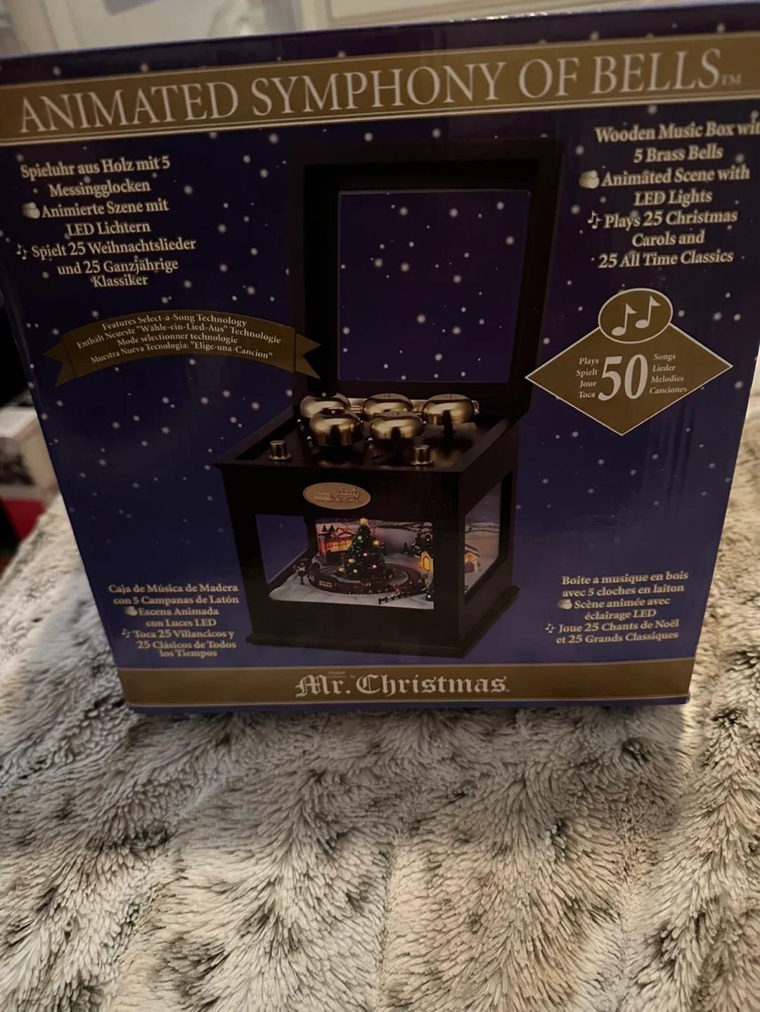 Animated Musical Christmas Village with Train image indicator(9)