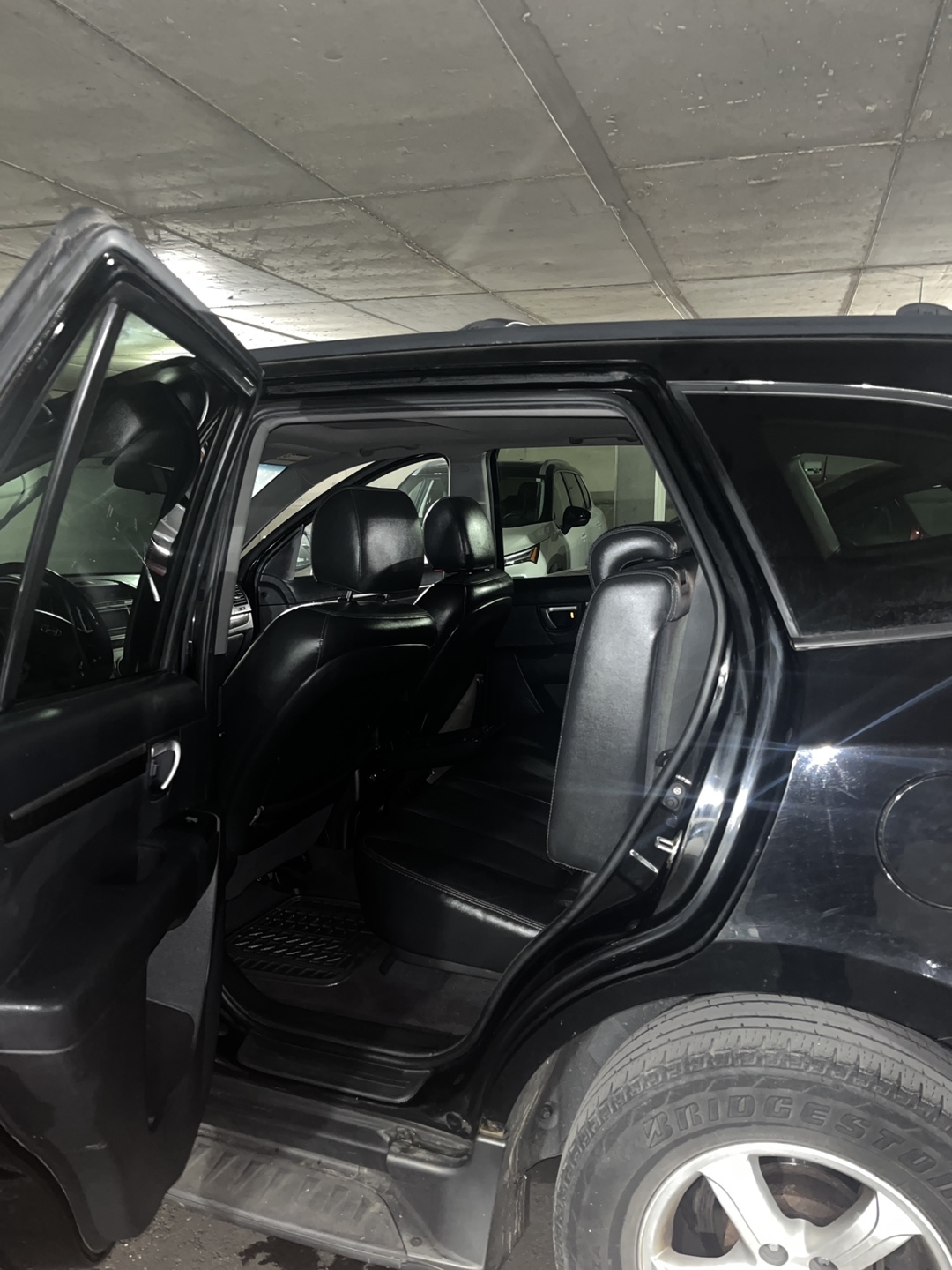 Hyundai Santa Fe - photo 4