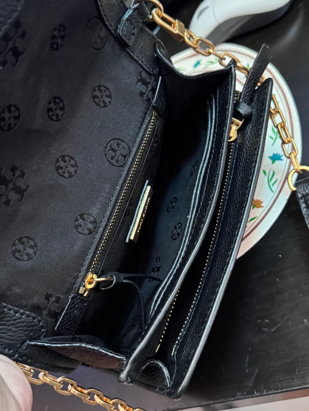 Tory Burch Black Leather Crossbody Bag image indicator(3)