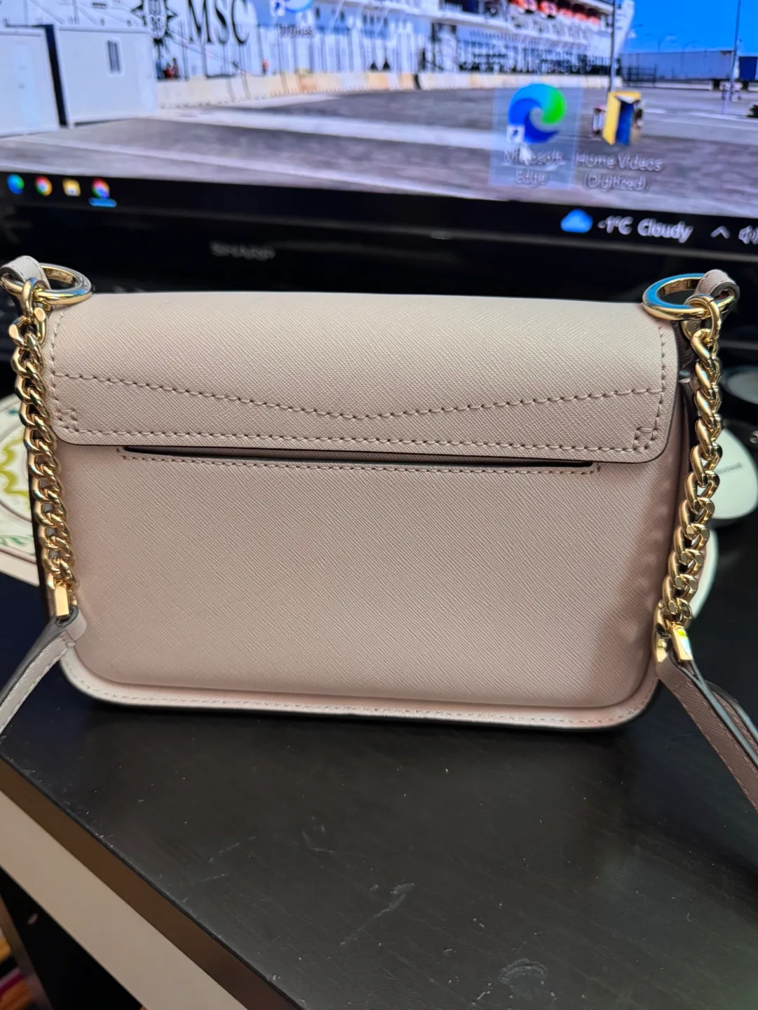 Michael Kors Small Chain Bag image indicator(2)