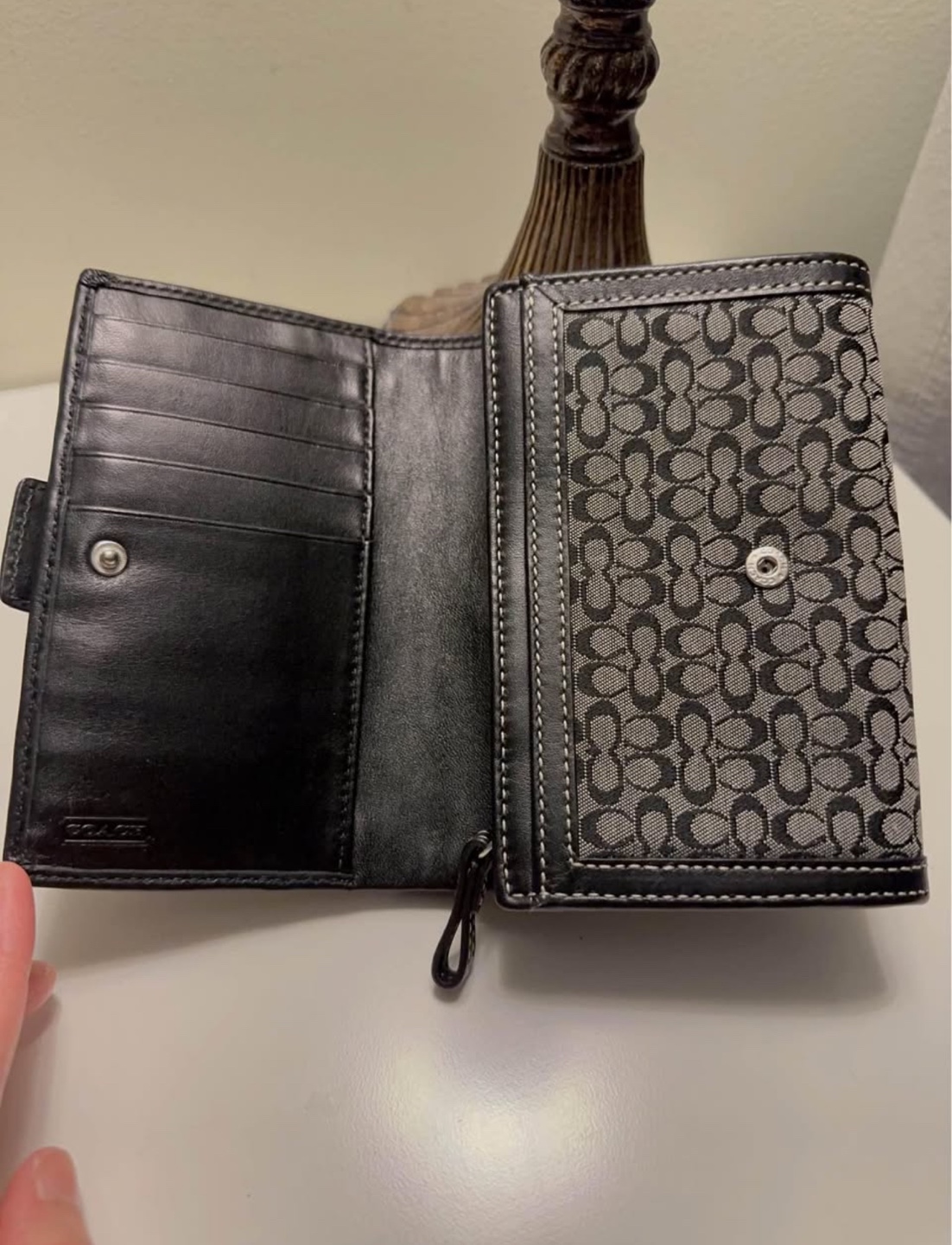 Coach Black Signature C Wallet - photo 3
