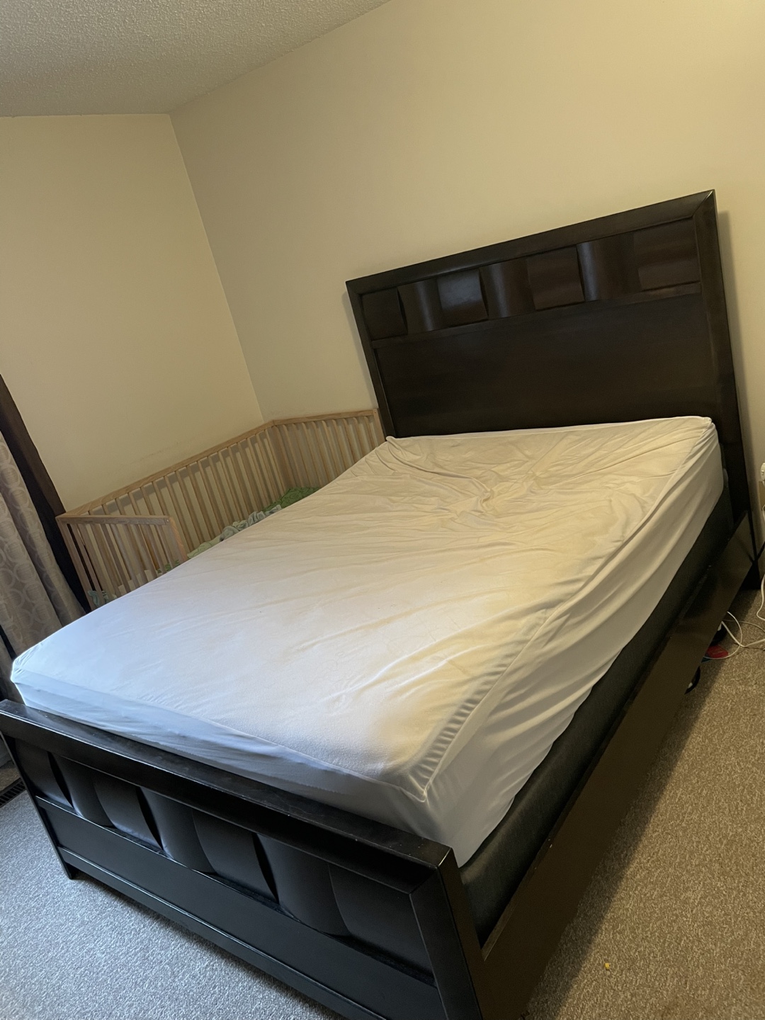Queen Size Bedroom Set