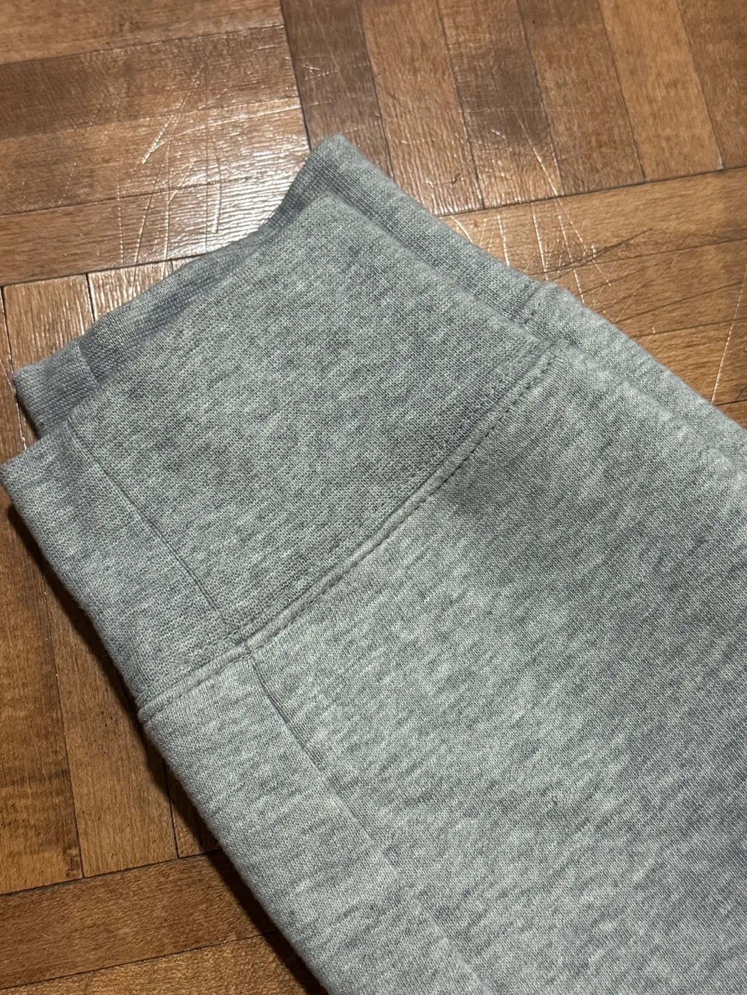 Champion Light Grey Joggers (M) image indicator(5)
