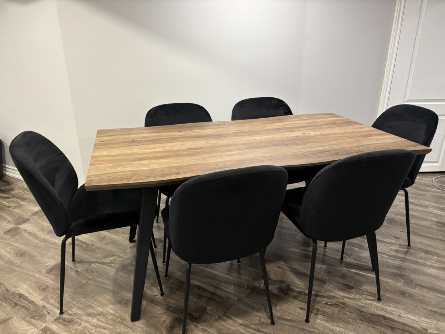Structube Dining Table and Chairs Set