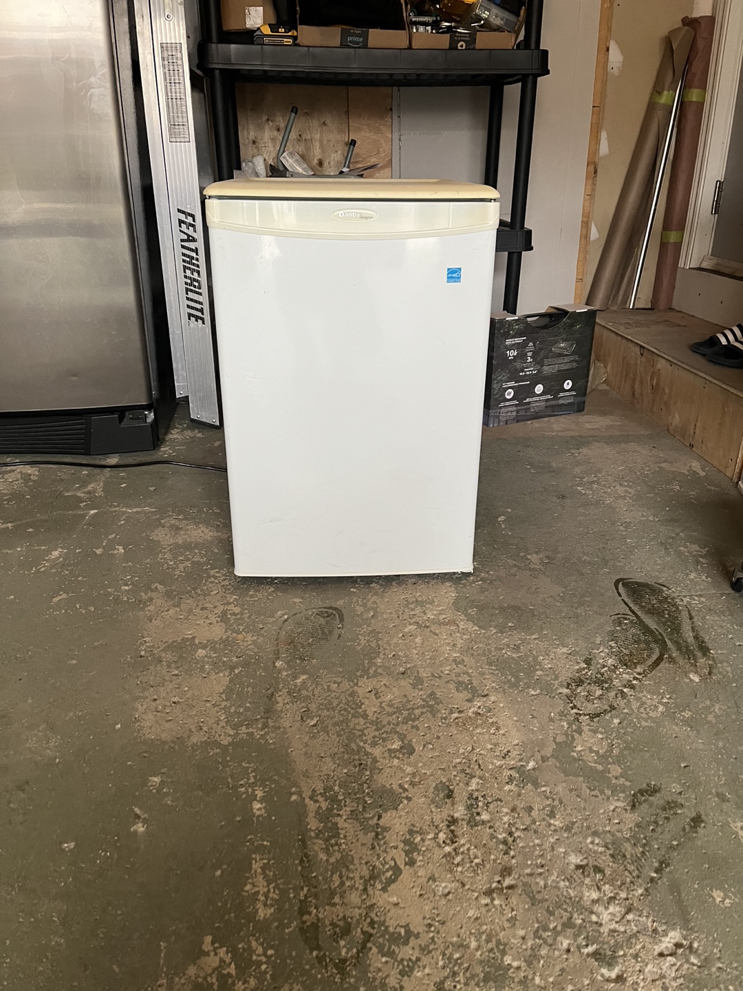 Danby Designer 2.5 Litre Compact Refrigerator