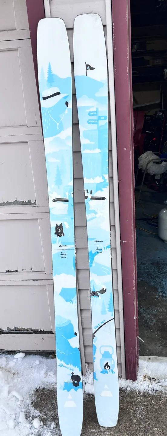 Banded Peak Brewing Ski Package image indicator(2)