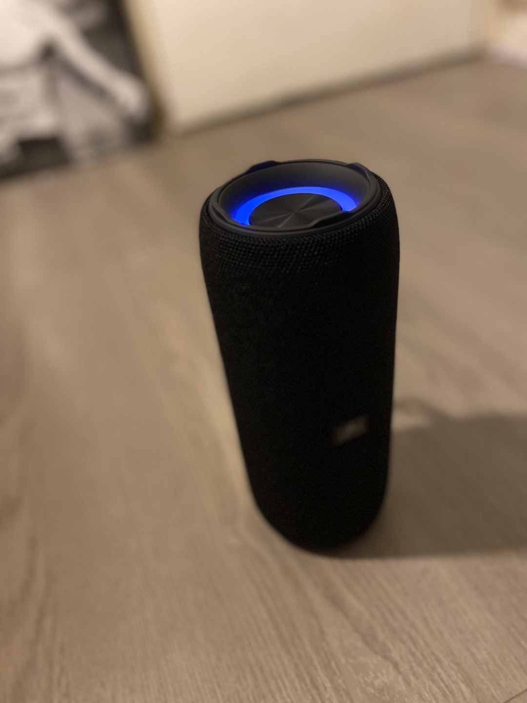 JBL Bluetooth Speaker - photo 2