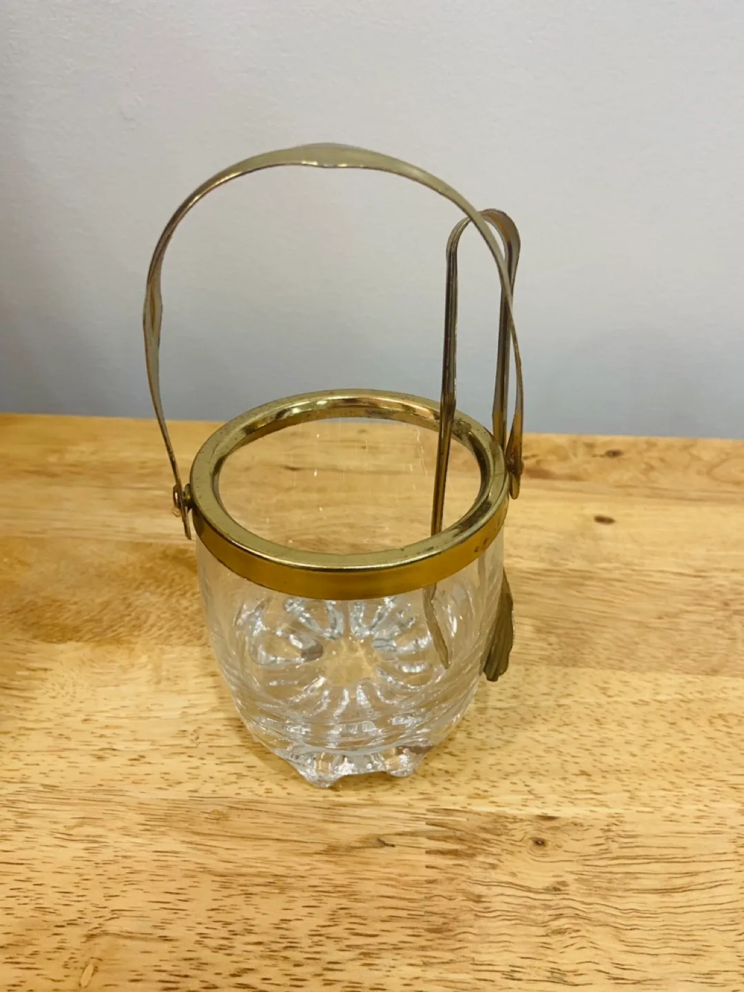 Crystal Ice Bucket & Tongs with Glasses image indicator(4)