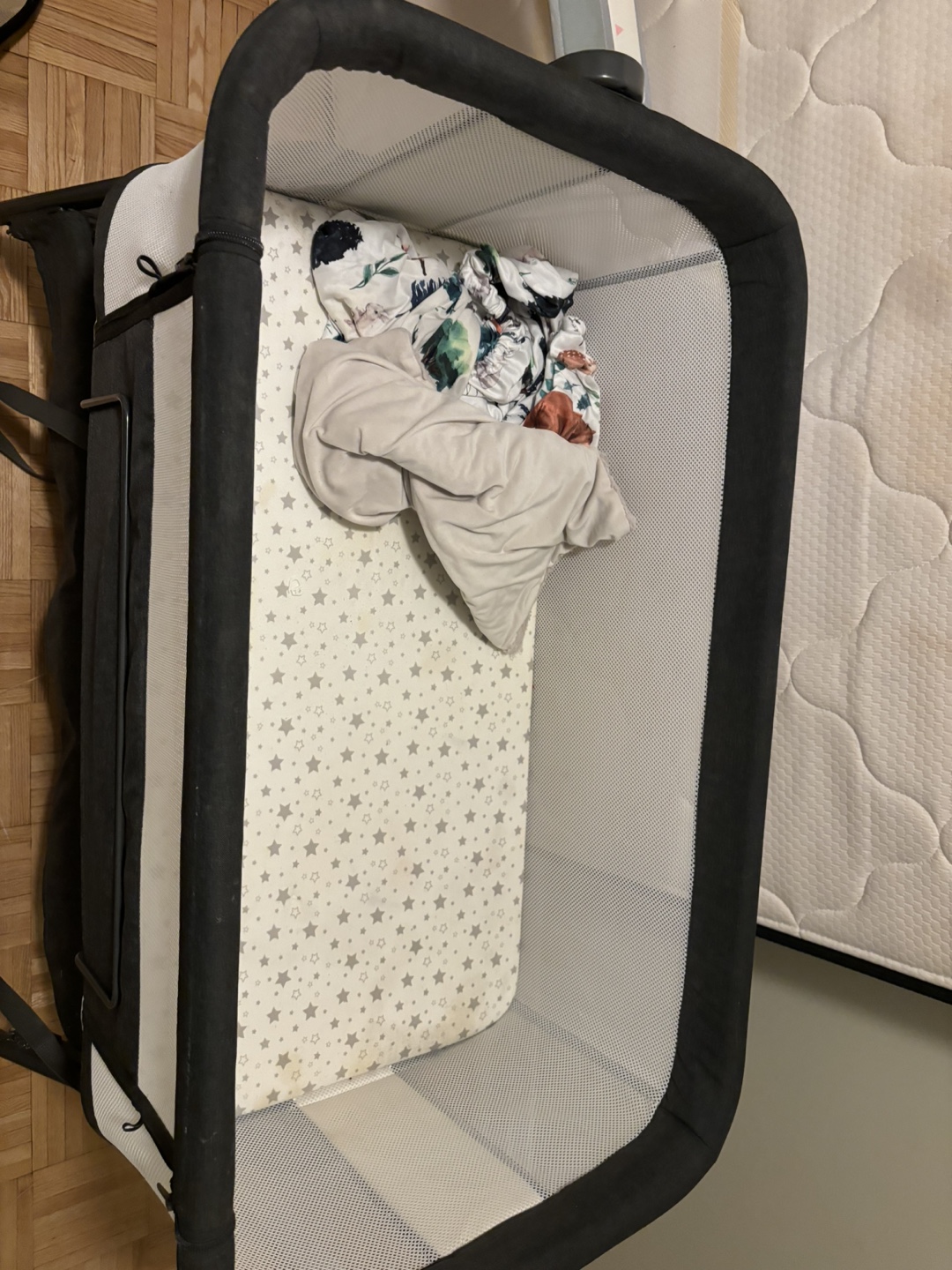Baby Bedside Sleeper