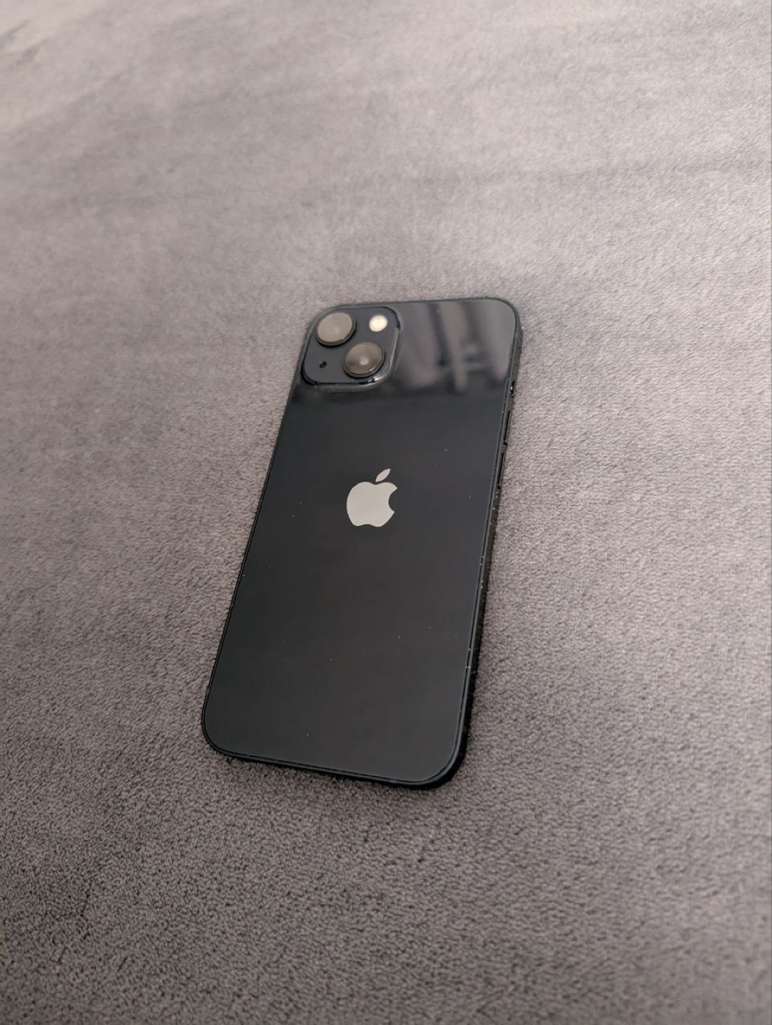 iPhone 13 128GB: Used - Like New