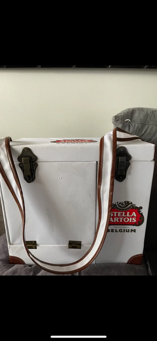 Unique Stella Artois Picnic Basket like new image indicator(4)