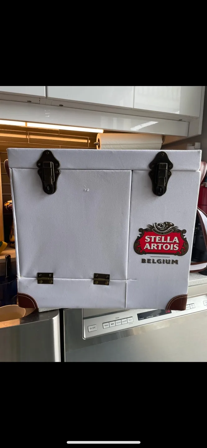 Unique Stella Artois Picnic Basket like new image indicator(3)