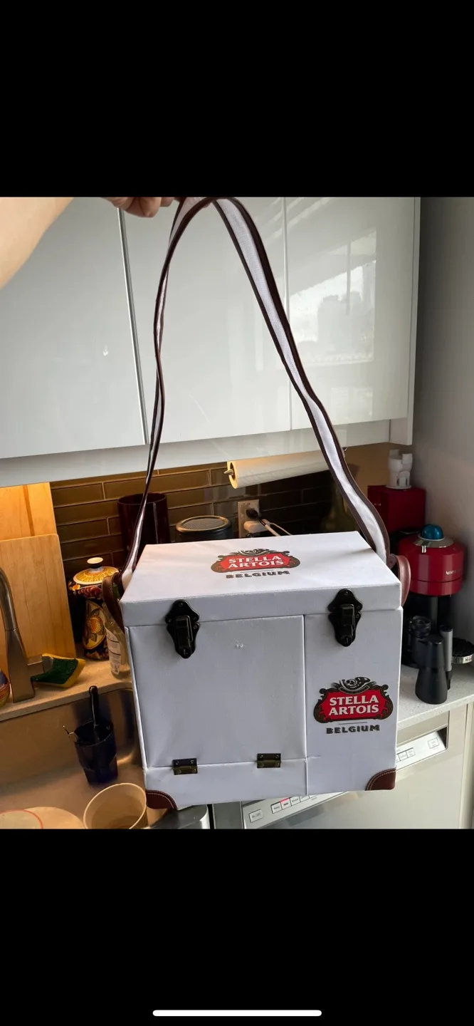 Unique Stella Artois Picnic Basket like new image indicator(5)