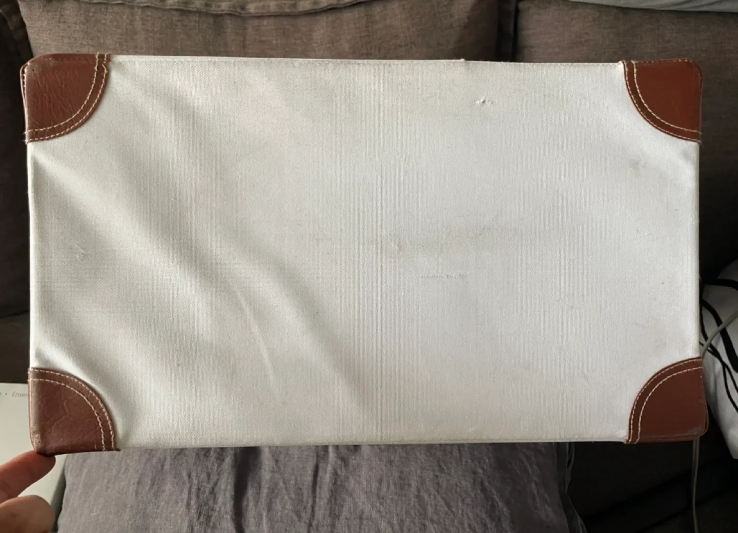 Unique Stella Artois Picnic Basket like new image indicator(8)