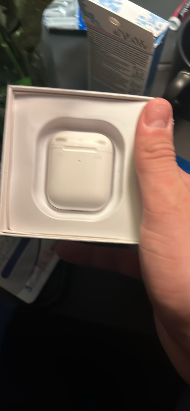Apple AirPods (2nd Generation)