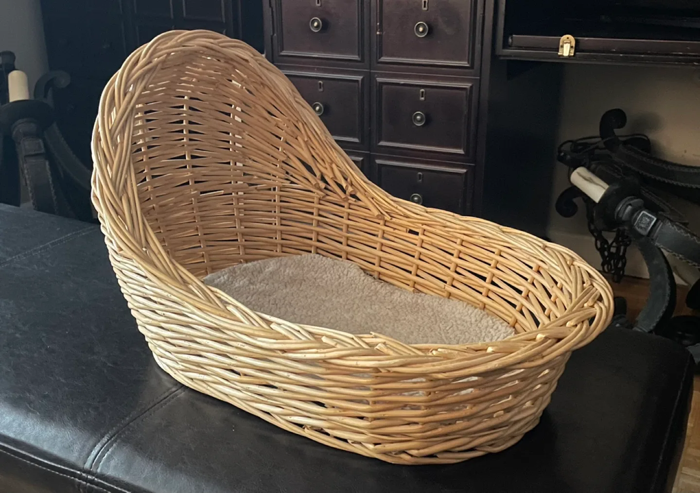 Pet Bed/ Bassinet thumbnail