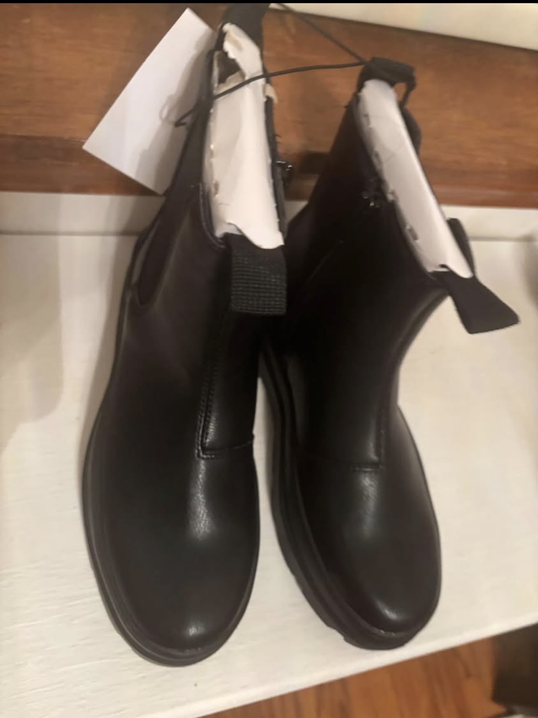 H&M Girls' Chelsea black Boots Size 2.5