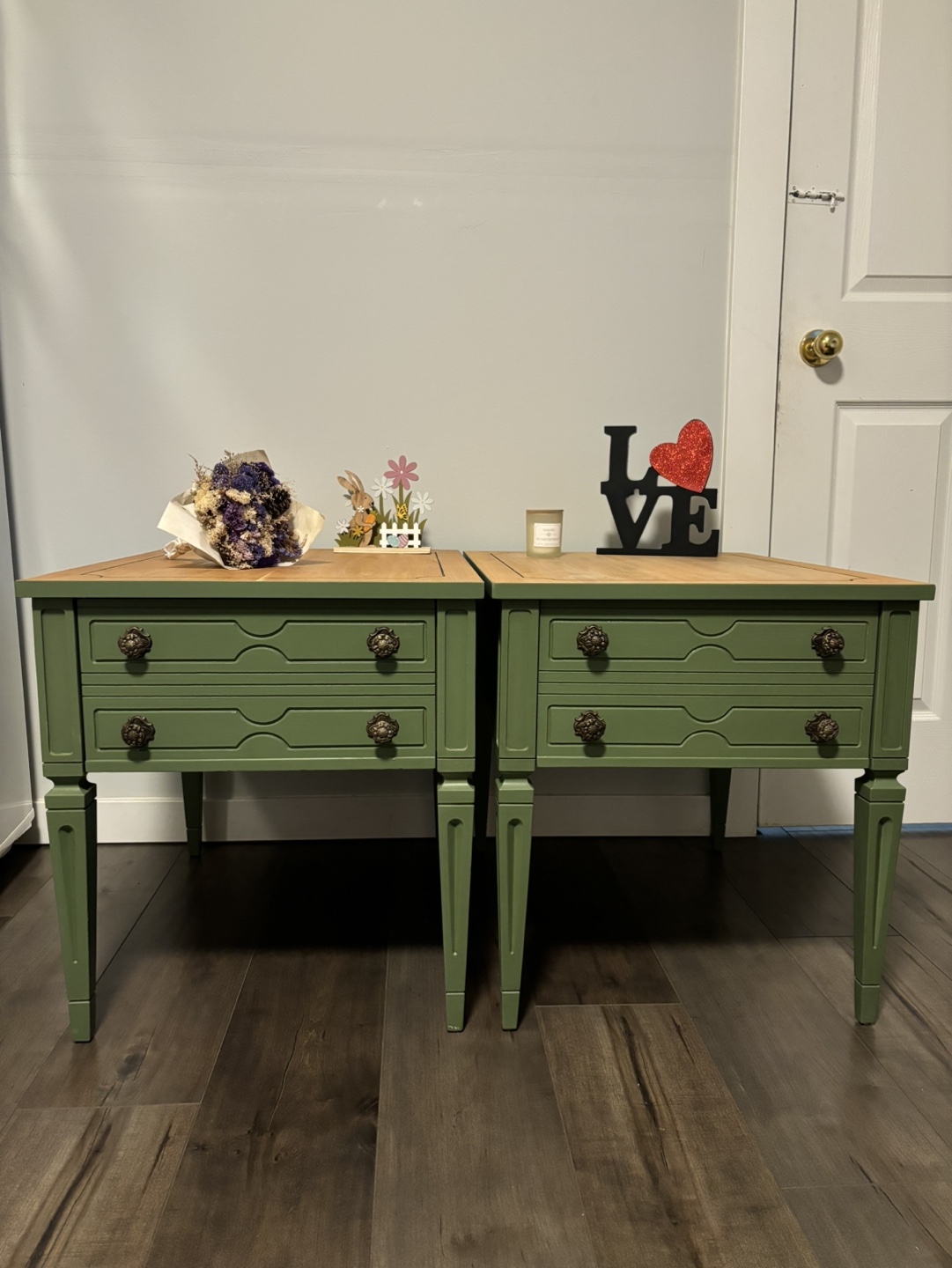 Pair of Green Nightstands/End tables/Side tables/Entryway table