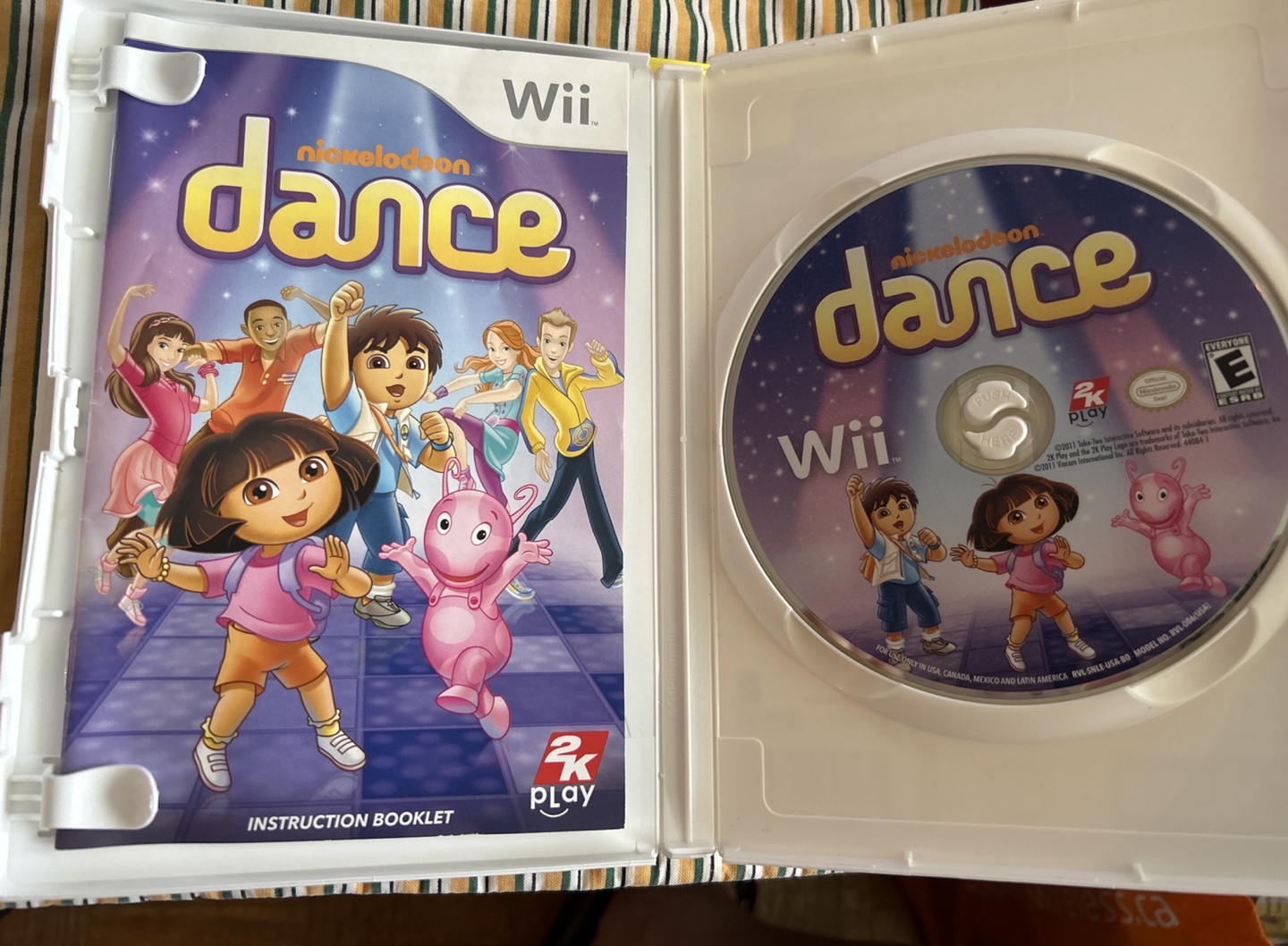 Nickelodeon Dance Wii Game - photo 3