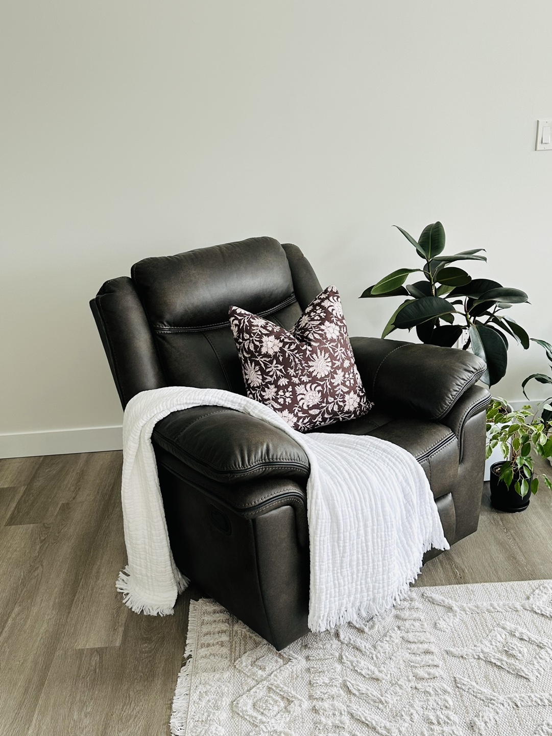 Recliner Sofa Set - photo 2