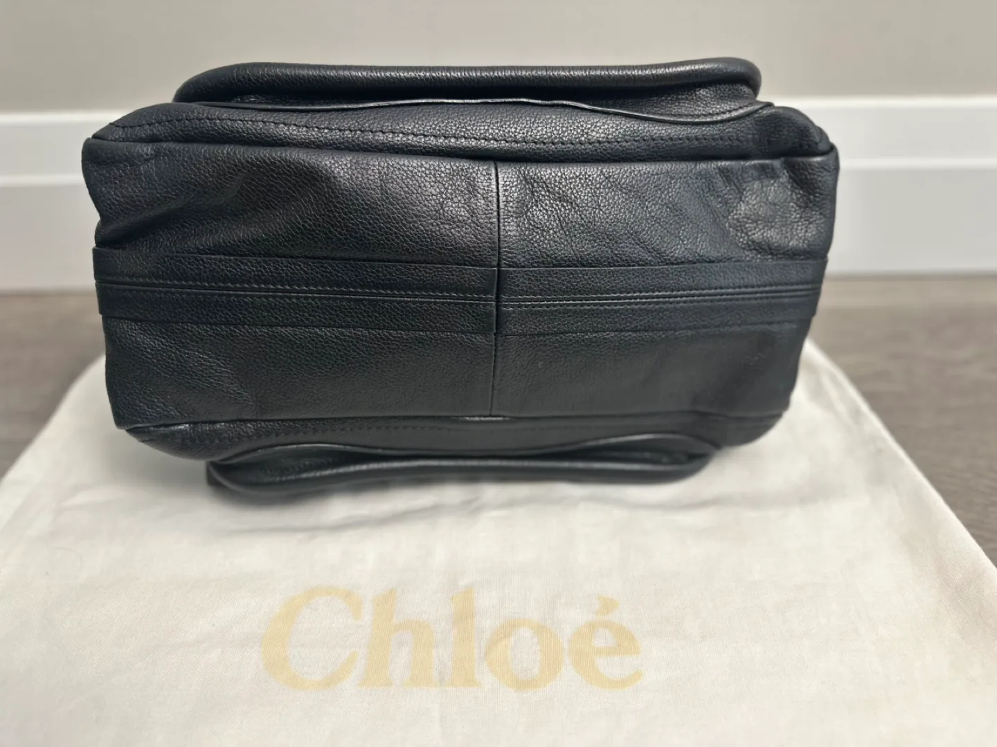 Authentic Chloé Paratay Black in Excellent Condition image indicator(5)