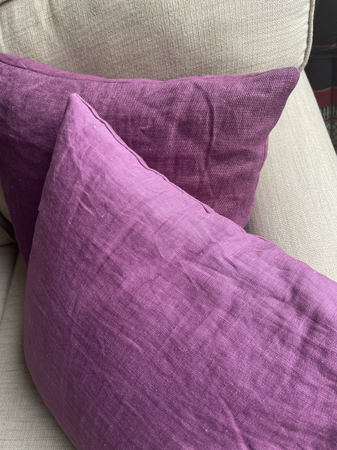 2 Purple Linen Throw Pillows - photo 2