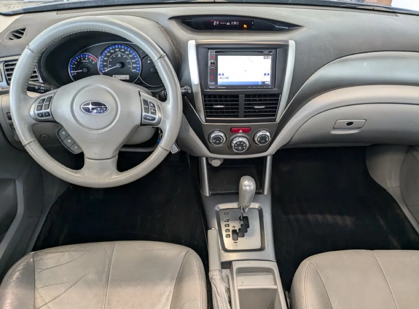 2012 Subaru Forester image indicator(4)