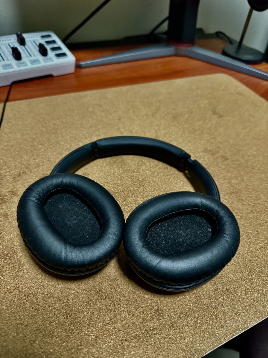 Sony WH-CH710N Wireless Noise Cancelling Headphones - photo 4