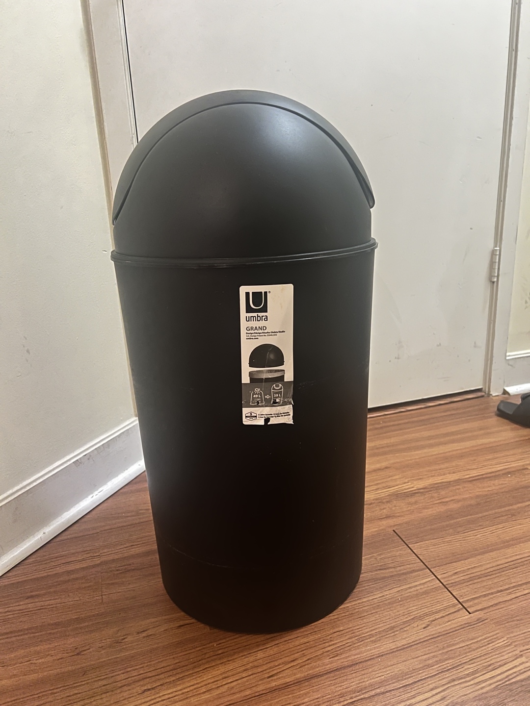 Umbra Grand Trash Can - Black