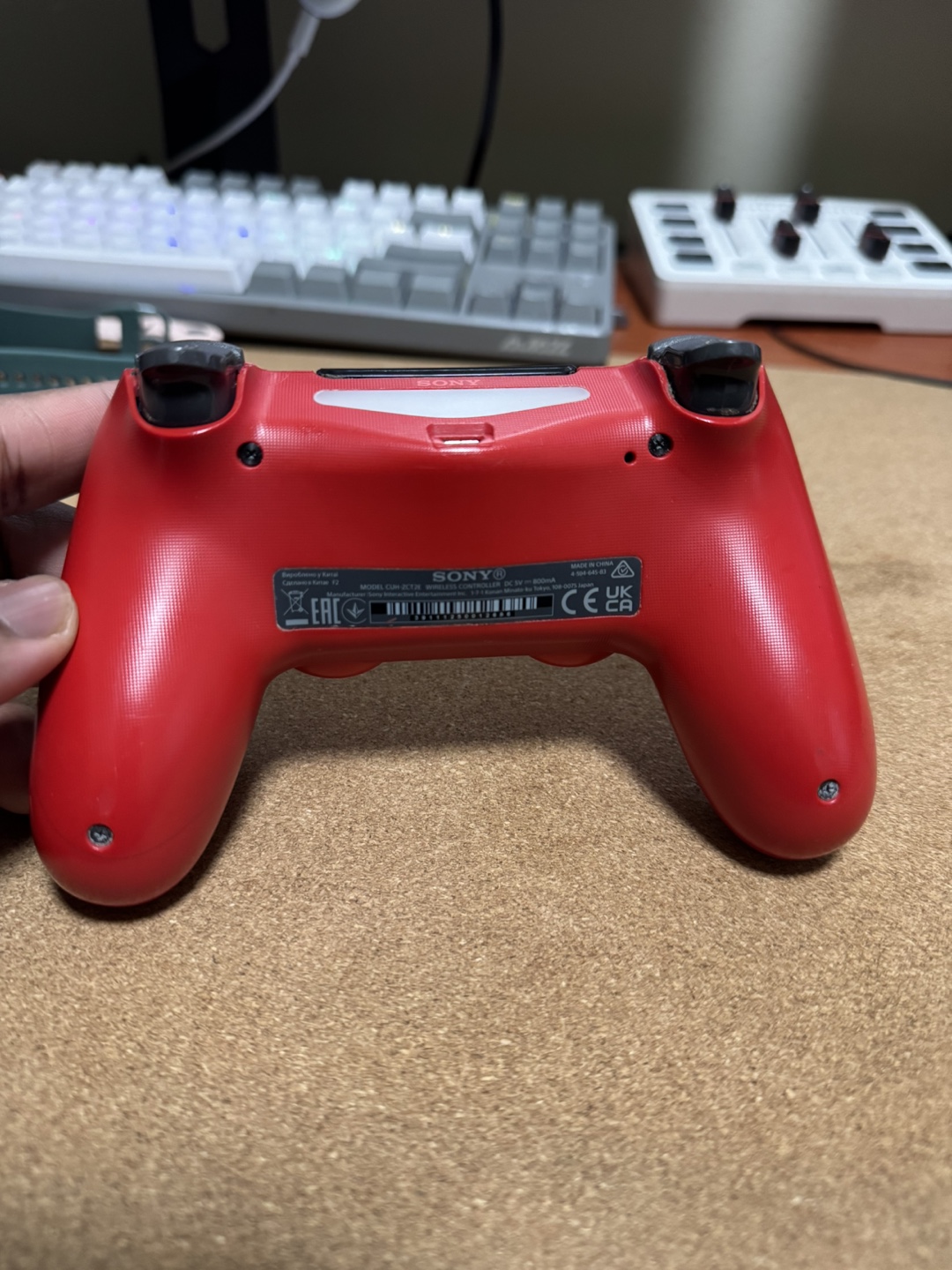 Sony PS4 Controller - Red - photo 3