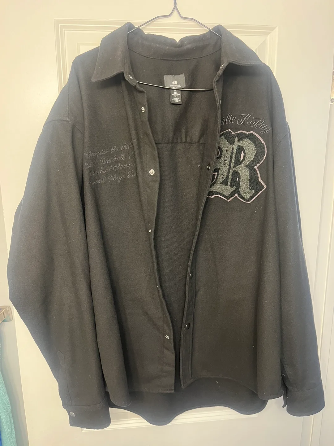 H&M Black Oversized Jacket thumbnail