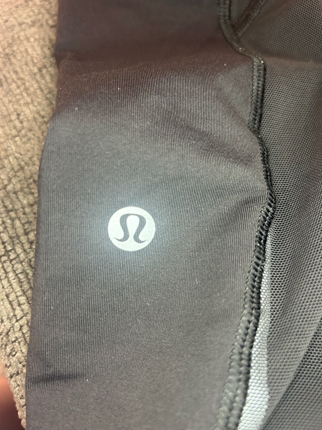 Lululemon Black Running Crops - photo 3