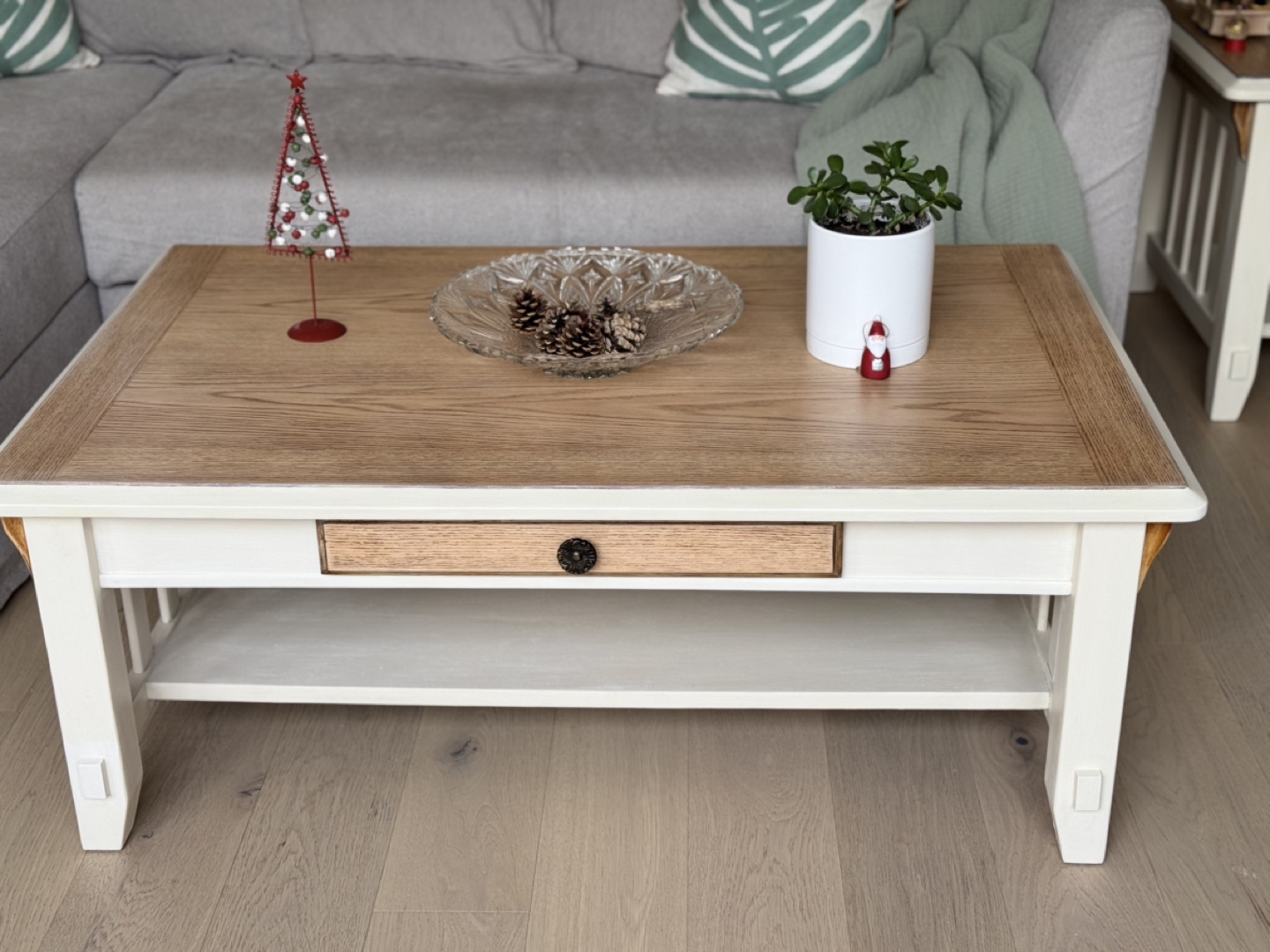 Wooden refinished Coffee Table with Drawer and Shelf - photo 3
