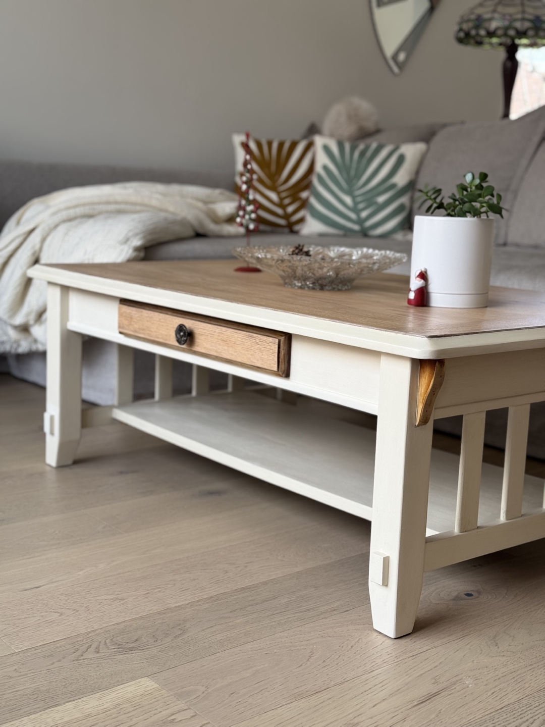 Wooden refinished Coffee Table with Drawer and Shelf - photo 5